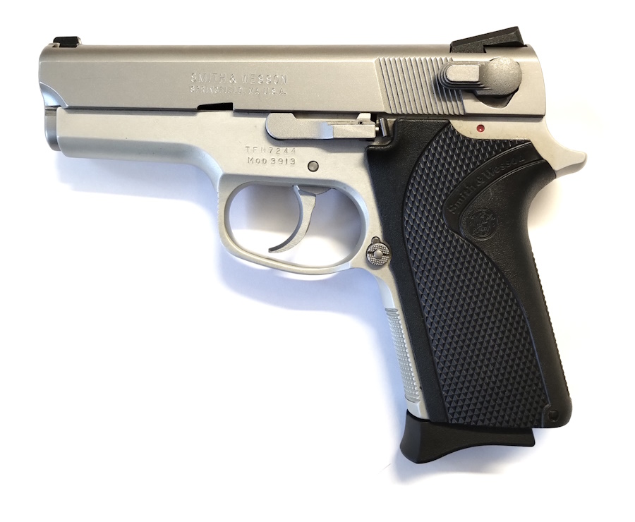 Smith &amp; Wesson 3913